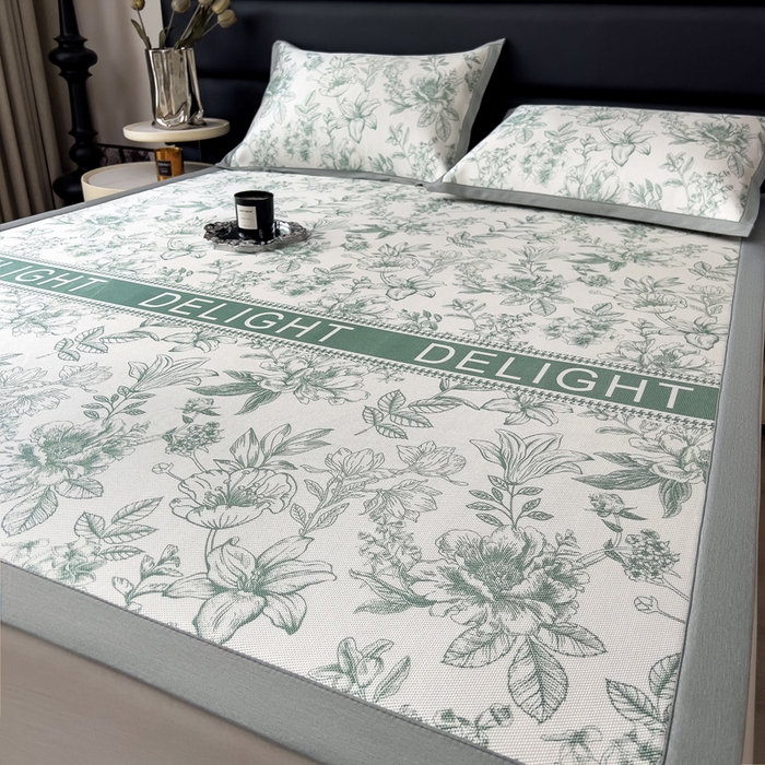 91家纺网 家纺一手货源 找家纺 全季家居 2025新款A类花卉系列数码印花冰藤席凉席席子 繁花物语-水绿 床席