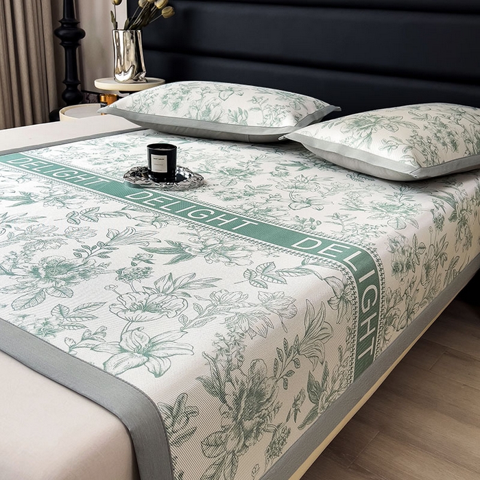 91家纺网 家纺一手货源 找家纺 全季家居 2025新款A类花卉系列数码印花冰藤席凉席席子 繁花物语-水绿 床席