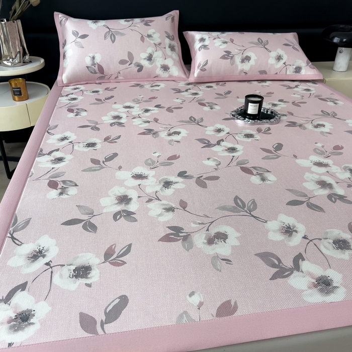 91家纺网 家纺一手货源 找家纺 全季家居 2025新款A类花卉系列数码印花冰藤席凉席席子 花漫舞曲-淡粉 床席