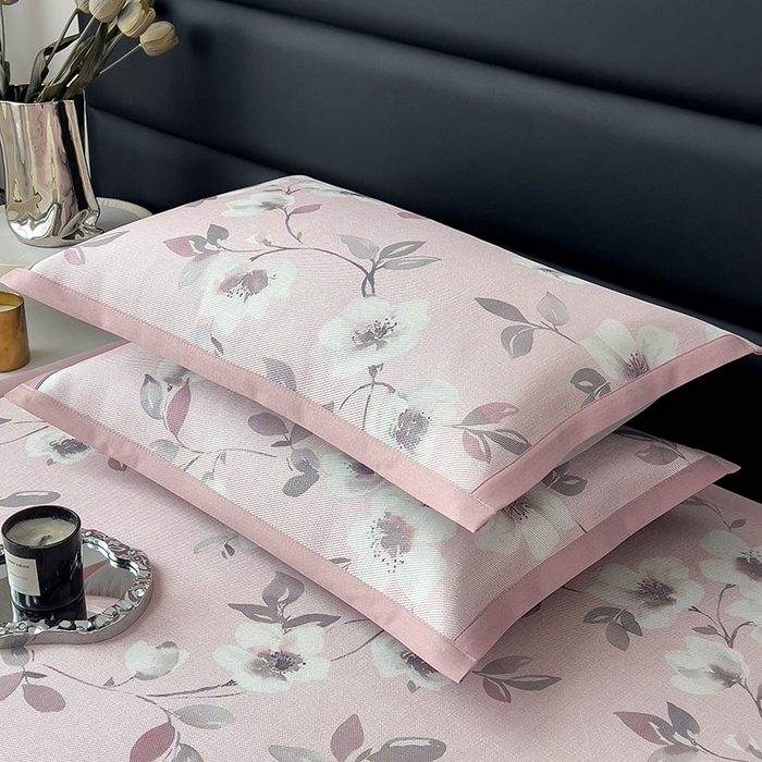 91家纺网 家纺一手货源 找家纺 全季家居 2025新款A类花卉系列数码印花冰藤席凉席席子 花漫舞曲-淡粉 床席