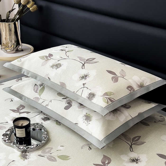 91家纺网 家纺一手货源 找家纺 全季家居 2025新款A类花卉系列数码印花冰藤席凉席席子 花漫舞曲-水绿 床席