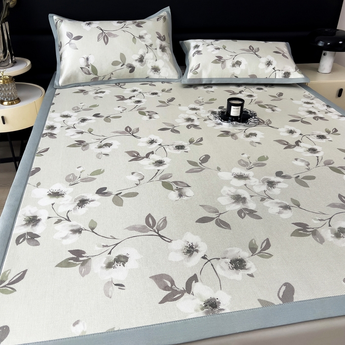 91家纺网 家纺一手货源 找家纺 全季家居 2025新款A类花卉系列数码印花冰藤席凉席席子 花漫舞曲-水绿 床席