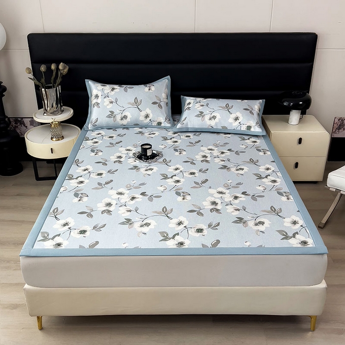 91家纺网 家纺一手货源 找家纺 全季家居 2025新款A类花卉系列数码印花冰藤席凉席席子 花漫舞曲-天蓝 床席