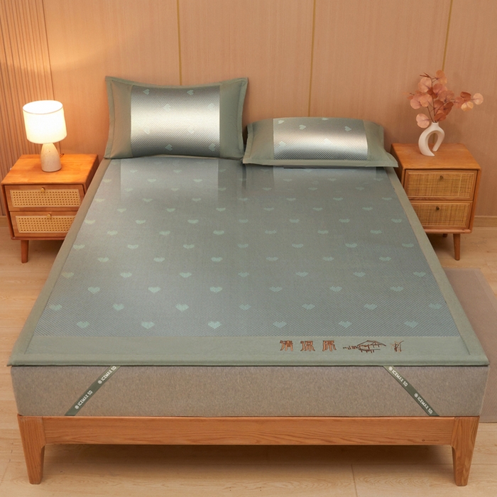 91家纺网 家纺一手货源 找家纺 全季家居 2025新款A类抗菌防螨清凉提花冰藤席凉席席子 爱心-水绿 床席