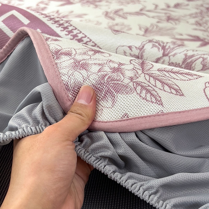 91家纺网 家纺一手货源 找家纺 全季家居 2025新款A类花卉系列数码印花冰藤席凉席席子 繁花物语-淡粉 床笠