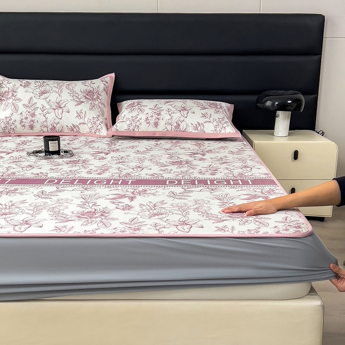 91家纺网 家纺一手货源 找家纺 全季家居 2025新款A类花卉系列数码印花冰藤席凉席席子 繁花物语-淡粉 床笠