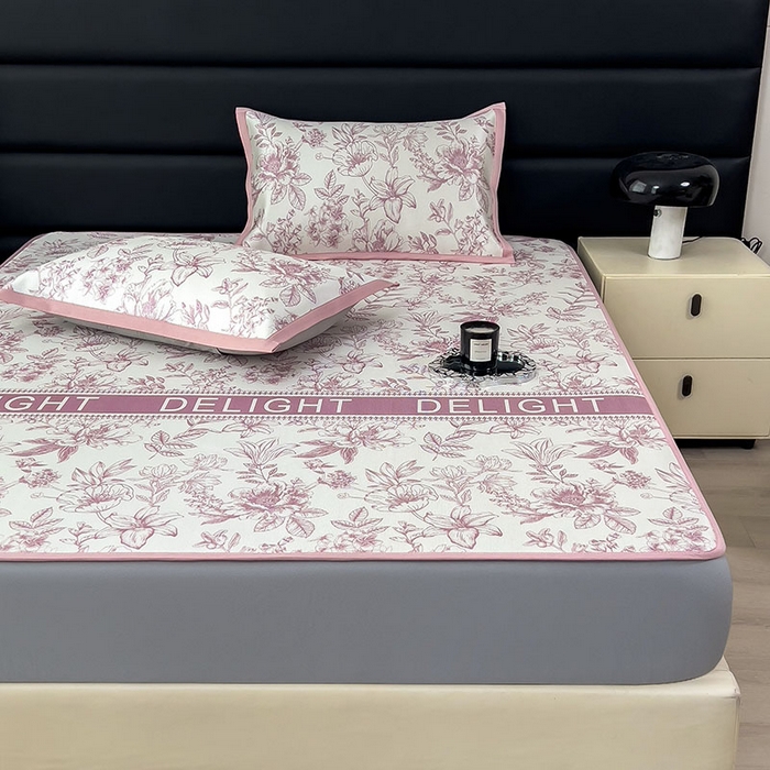 91家纺网 家纺一手货源 找家纺 全季家居 2025新款A类花卉系列数码印花冰藤席凉席席子 繁花物语-淡粉 床笠