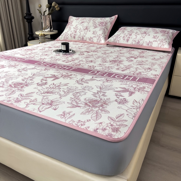 91家纺网 家纺一手货源 找家纺 全季家居 2025新款A类花卉系列数码印花冰藤席凉席席子 繁花物语-淡粉 床笠