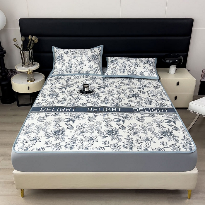 91家纺网 家纺一手货源 找家纺 全季家居 2025新款A类花卉系列数码印花冰藤席凉席席子 繁花物语-深蓝 床笠