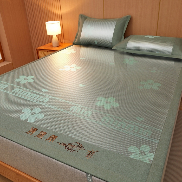 91家纺网 家纺一手货源 找家纺 全季家居 2025新款A类抗菌防螨清凉提花冰藤席凉席席子 花语-水绿 床席