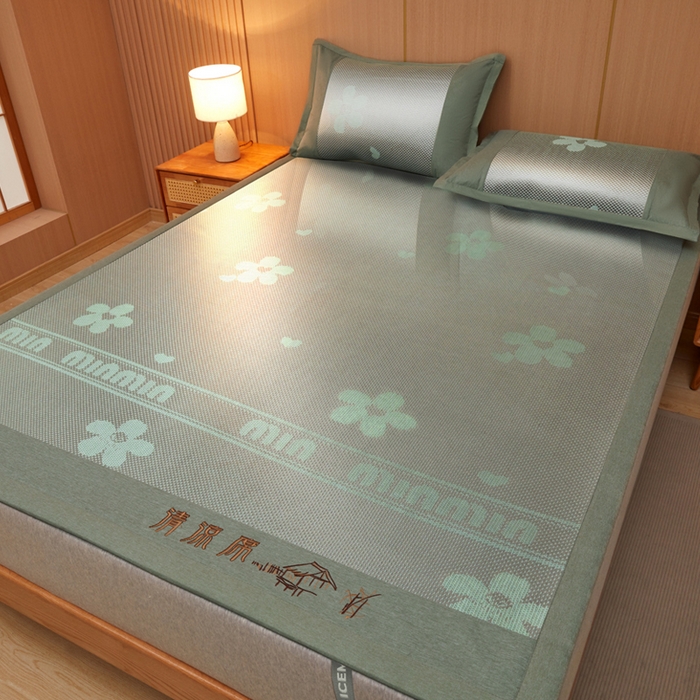 91家纺网 家纺一手货源 找家纺 全季家居 2025新款A类抗菌防螨清凉提花冰藤席凉席席子 花语-水绿 床席