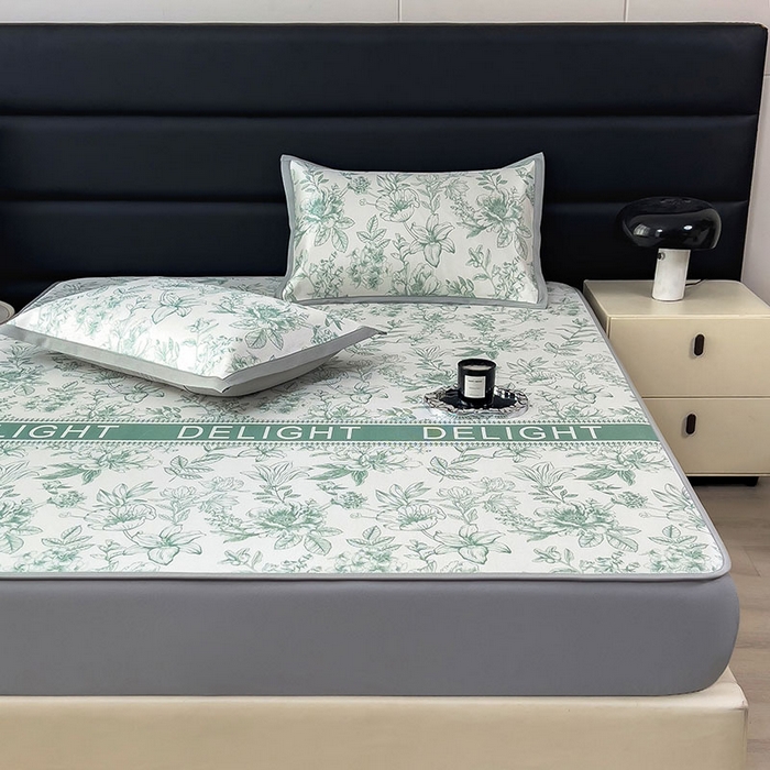 91家纺网 家纺一手货源 找家纺 全季家居 2025新款A类花卉系列数码印花冰藤席凉席席子 繁花物语-水绿 床笠