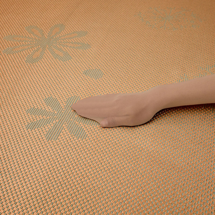 91家纺网 家纺一手货源 找家纺 全季家居 2025新款A类抗菌防螨清凉提花冰藤席凉席席子 飘雪-娇黄 床席