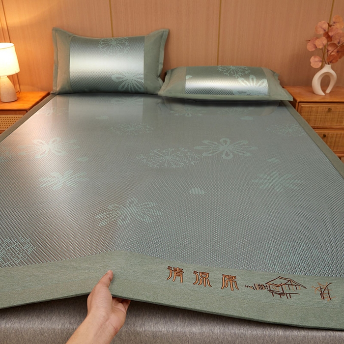 91家纺网 家纺一手货源 找家纺 全季家居 2025新款A类抗菌防螨清凉提花冰藤席凉席席子 飘雪-水绿 床席