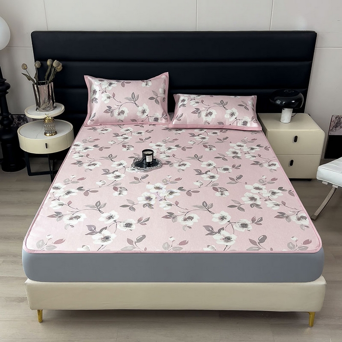 91家纺网 家纺一手货源 找家纺 全季家居 2025新款A类花卉系列数码印花冰藤席凉席席子 花漫舞曲-淡粉 床笠