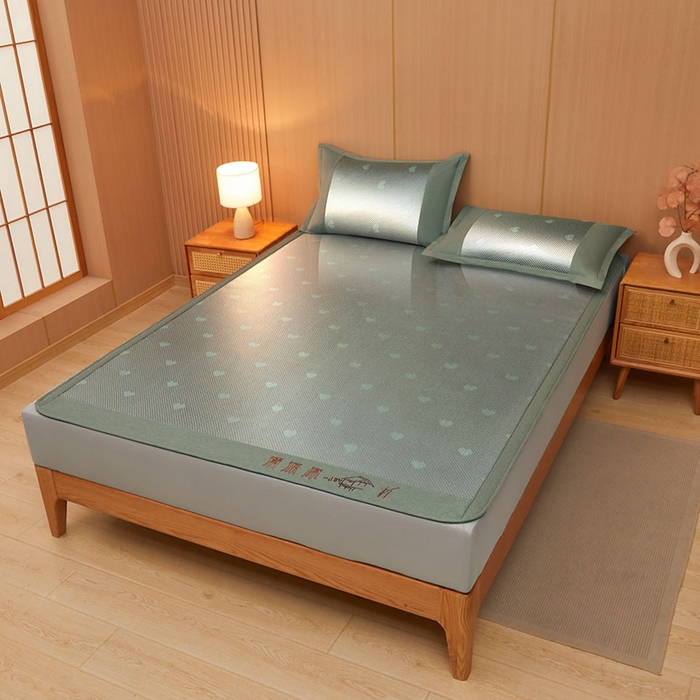 91家纺网 家纺一手货源 找家纺 全季家居 2025新款A类抗菌防螨清凉提花冰藤席凉席席子 爱心-水绿 床笠