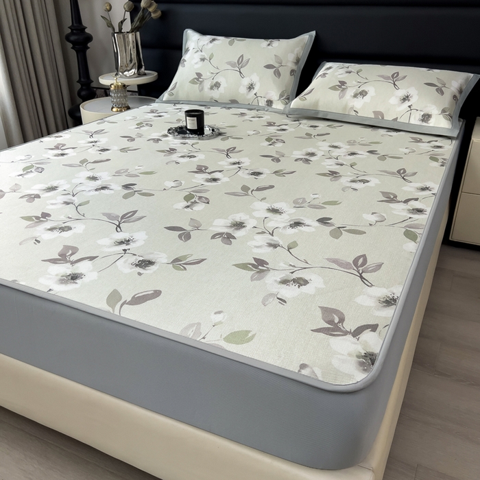 91家纺网 家纺一手货源 找家纺 全季家居 2025新款A类花卉系列数码印花冰藤席凉席席子 花漫舞曲-水绿 床笠