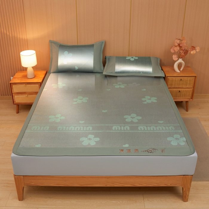 91家纺网 家纺一手货源 找家纺 全季家居 2025新款A类抗菌防螨清凉提花冰藤席凉席席子 花语-水绿 床笠