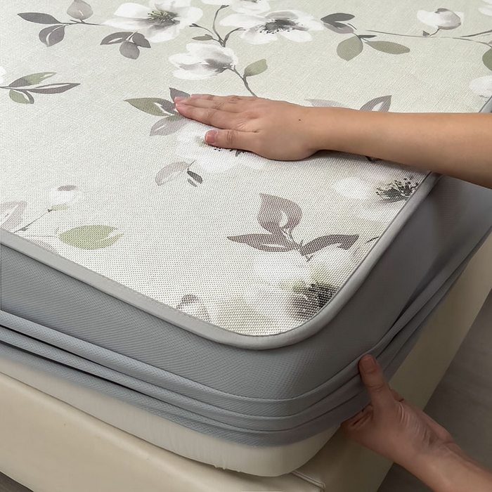 91家纺网 家纺一手货源 找家纺 全季家居 2025新款A类花卉系列数码印花冰藤席凉席席子 花漫舞曲-水绿 床笠