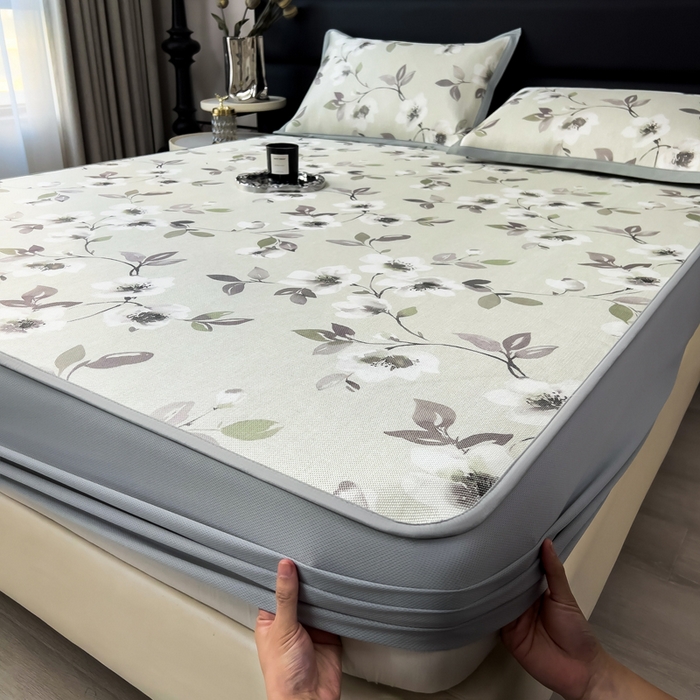 91家纺网 家纺一手货源 找家纺 全季家居 2025新款A类花卉系列数码印花冰藤席凉席席子 花漫舞曲-水绿 床笠