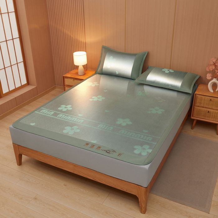 91家纺网 家纺一手货源 找家纺 全季家居 2025新款A类抗菌防螨清凉提花冰藤席凉席席子 花语-水绿 床笠