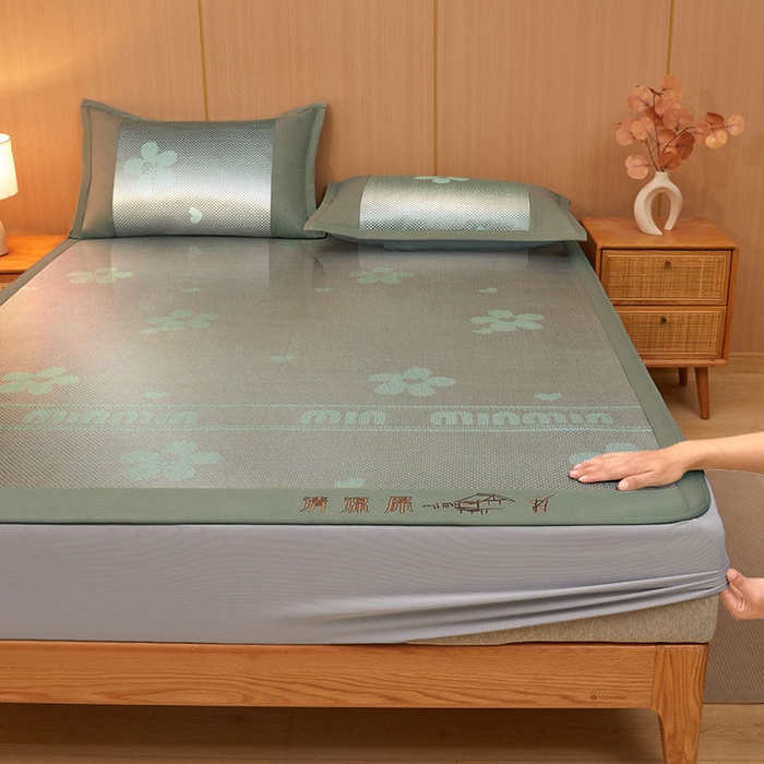 91家纺网 家纺一手货源 找家纺 全季家居 2025新款A类抗菌防螨清凉提花冰藤席凉席席子 花语-水绿 床笠