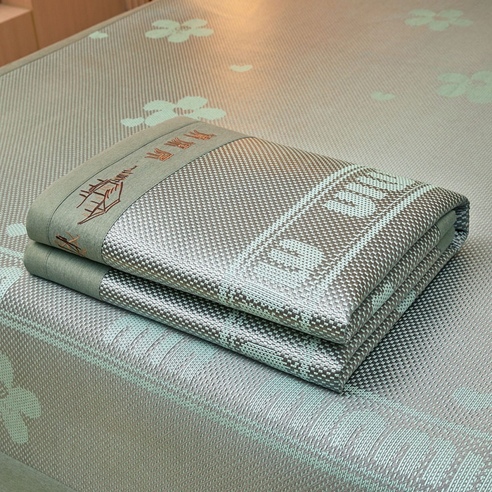 91家纺网 家纺一手货源 找家纺 全季家居 2025新款A类抗菌防螨清凉提花冰藤席凉席席子 花语-水绿 床笠