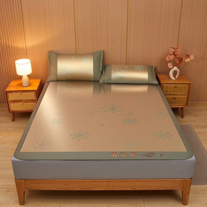 91家纺网 家纺一手货源 找家纺 全季家居 2025新款A类抗菌防螨清凉提花冰藤席凉席席子 飘雪-娇黄 床笠