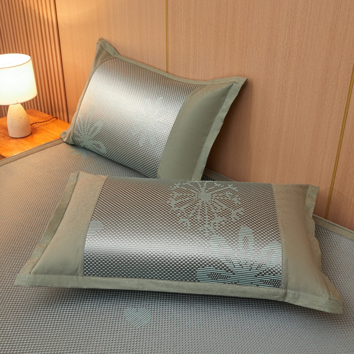 91家纺网 家纺一手货源 找家纺 全季家居 2025新款A类抗菌防螨清凉提花冰藤席凉席席子 飘雪-水绿 床笠