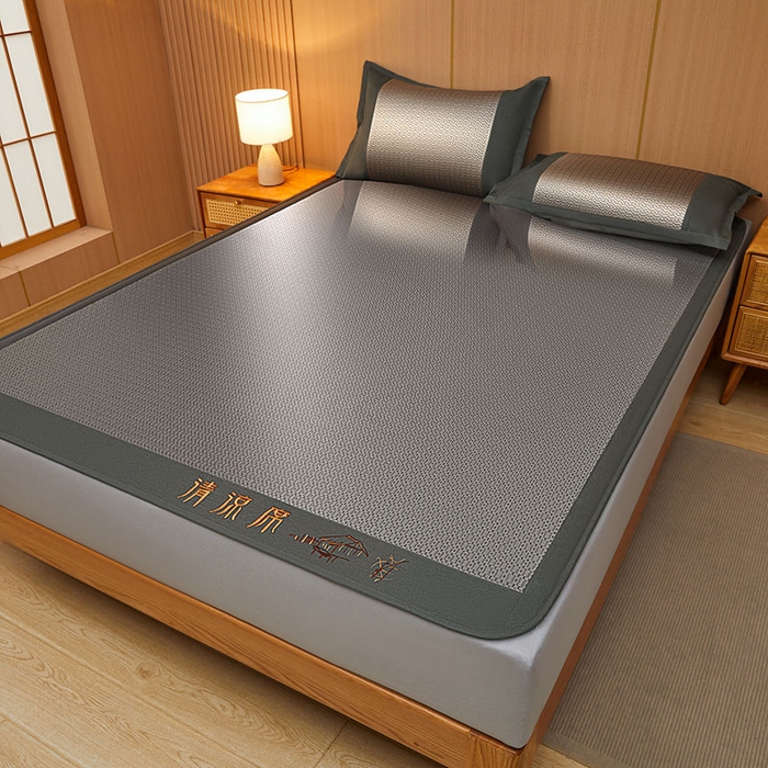 91家纺网 家纺一手货源 找家纺 全季家居 2025新款A类抗菌防螨清凉提花冰藤席凉席席子 若兮-烟灰 床笠