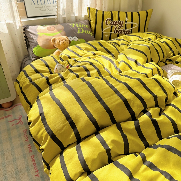 91家纺网 家纺一手货源 找家纺 丽涵家纺 2025新款全棉纯棉13372数码印花毛巾绣四件套 卡皮巴拉