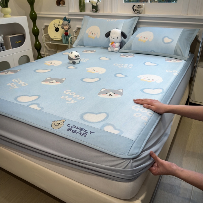 91家纺网 家纺一手货源 找家纺 全季家居 2025新款A类抗菌防螨数码印花冰藤席凉席席子 萌宠乐园 床笠