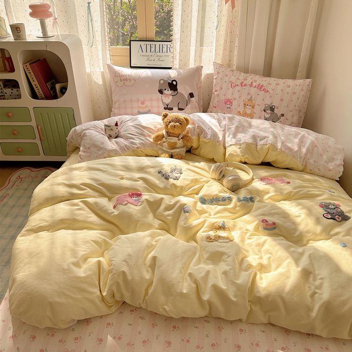 91家纺网 家纺一手货源 找家纺 丽涵家纺 2025新款全棉纯棉13372数码印花毛巾绣四件套 萌喵时光