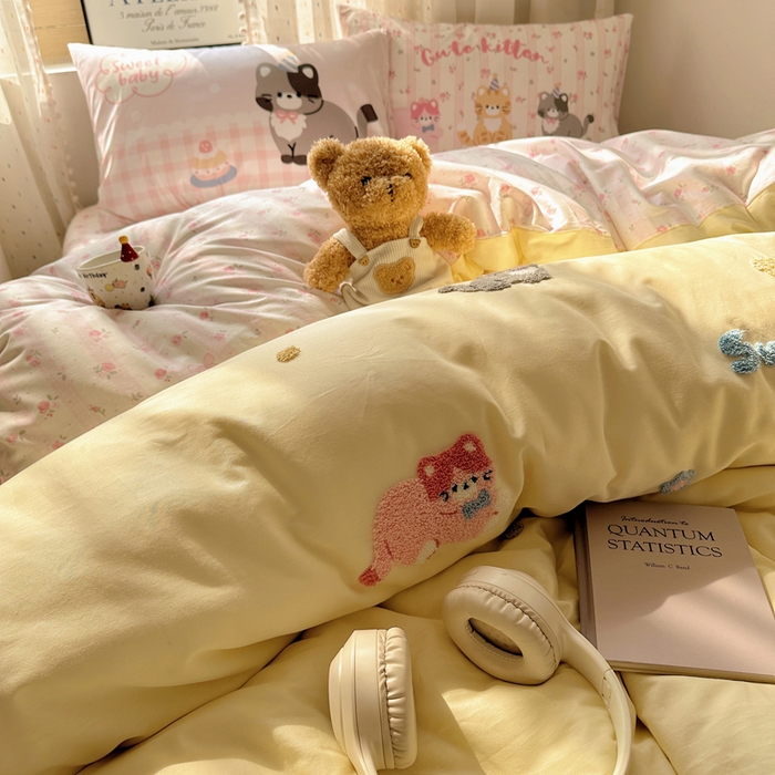 91家纺网 家纺一手货源 找家纺 丽涵家纺 2025新款全棉纯棉13372数码印花毛巾绣四件套 萌喵时光