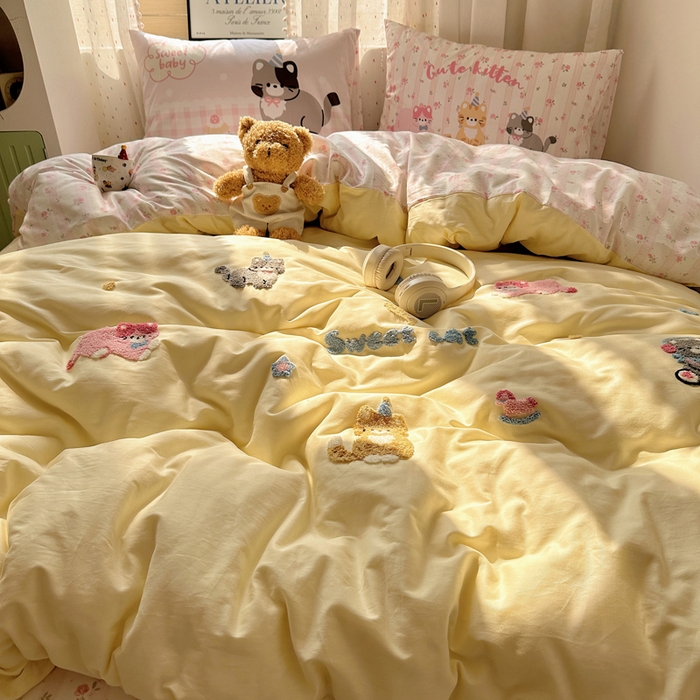 91家纺网 家纺一手货源 找家纺 丽涵家纺 2025新款全棉纯棉13372数码印花毛巾绣四件套 萌喵时光