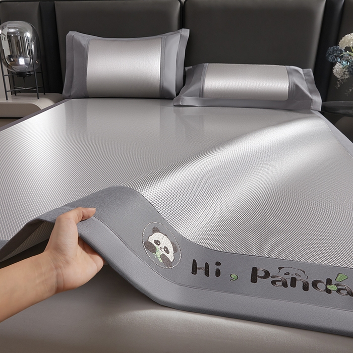 91家纺网 家纺一手货源 找家纺 全季家居 2025新款A类抗菌防螨贪吃熊猫系列冰藤席凉席席子 银灰 床席