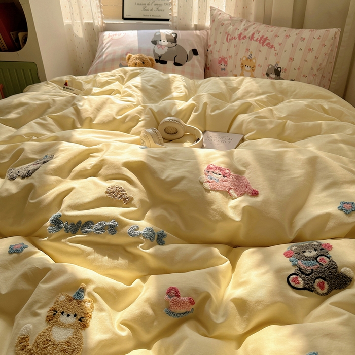 91家纺网 家纺一手货源 找家纺 丽涵家纺 2025新款全棉纯棉13372数码印花毛巾绣四件套 萌喵时光