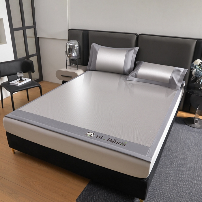 91家纺网 家纺一手货源 找家纺 全季家居 2025新款A类抗菌防螨贪吃熊猫系列冰藤席凉席席子 银灰 床席