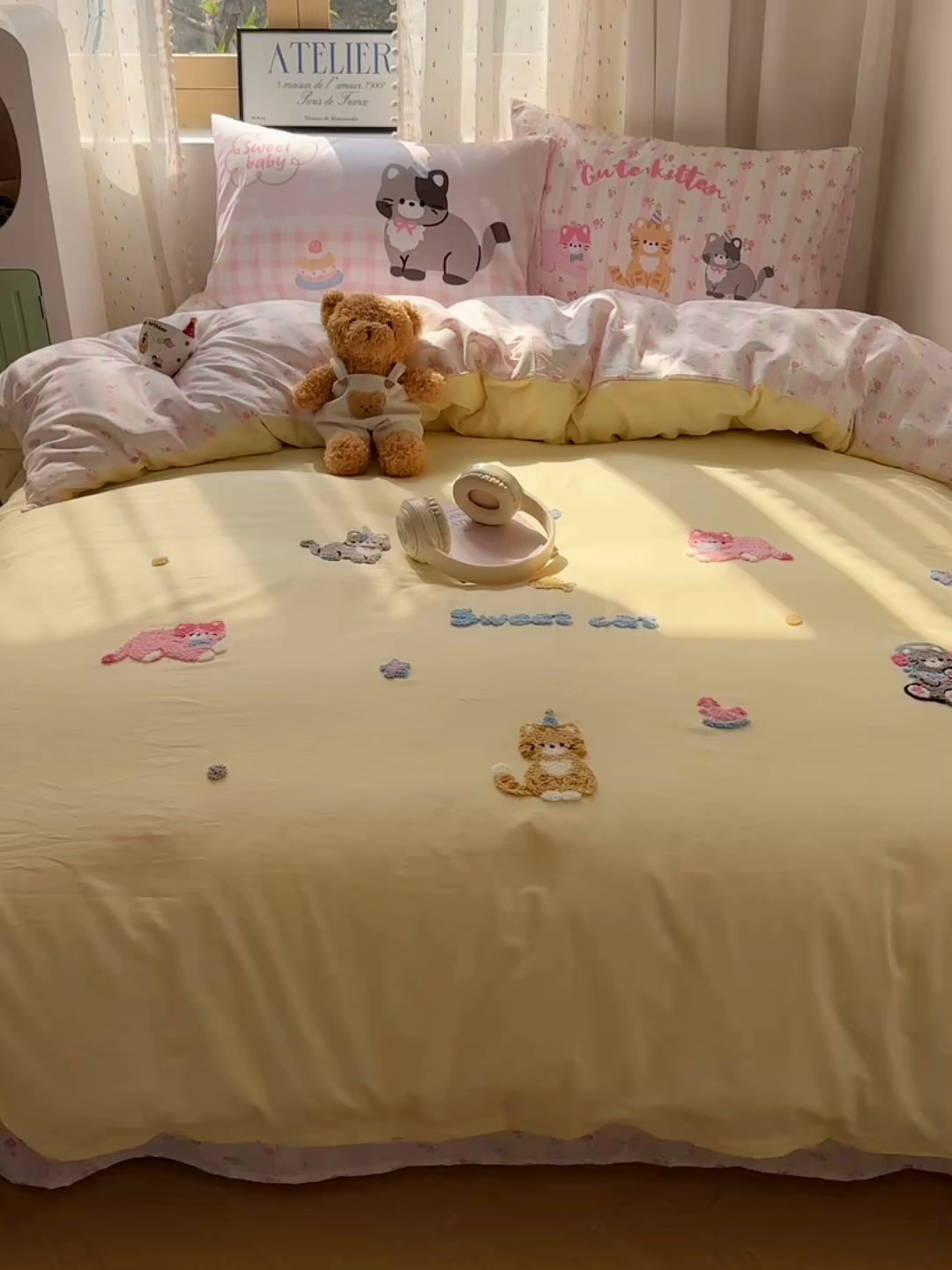 91家纺网 家纺一手货源 找家纺 丽涵家纺 2025新款全棉纯棉13372数码印花毛巾绣四件套 萌喵时光