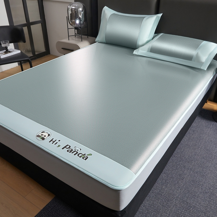 91家纺网 家纺一手货源 找家纺 全季家居 2025新款A类抗菌防螨贪吃熊猫系列冰藤席凉席席子 水绿 床笠