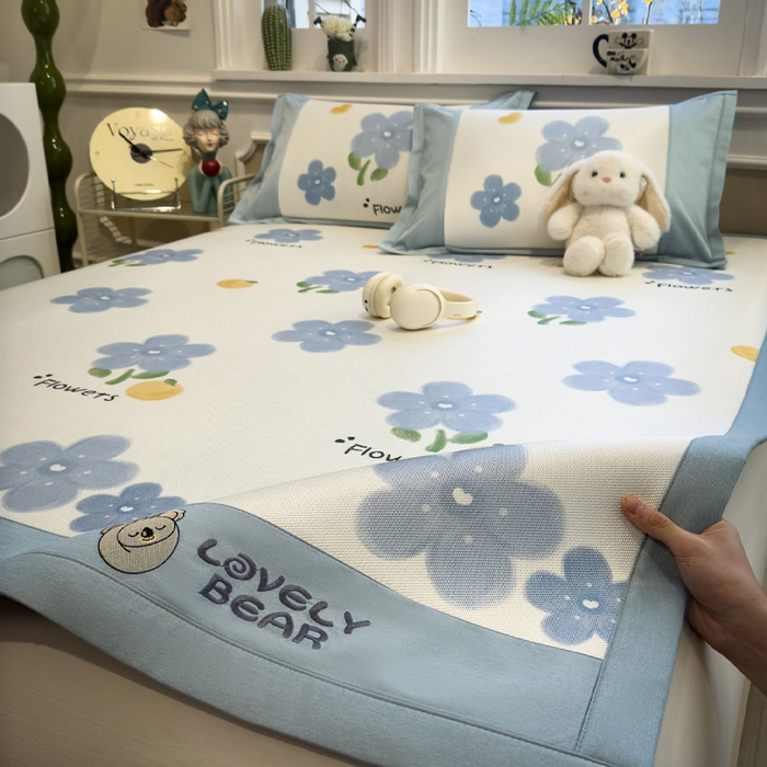 91家纺网 家纺一手货源 找家纺 全季家居 2025新款A类抗菌防螨数码印花冰藤席凉席席子 花朵 床席