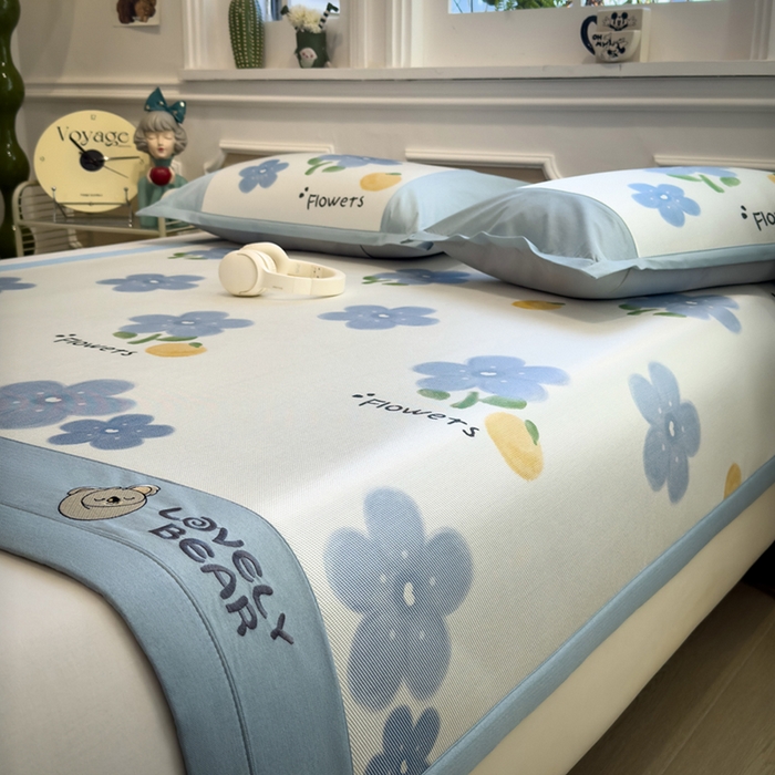 91家纺网 家纺一手货源 找家纺 全季家居 2025新款A类抗菌防螨数码印花冰藤席凉席席子 花朵 床席