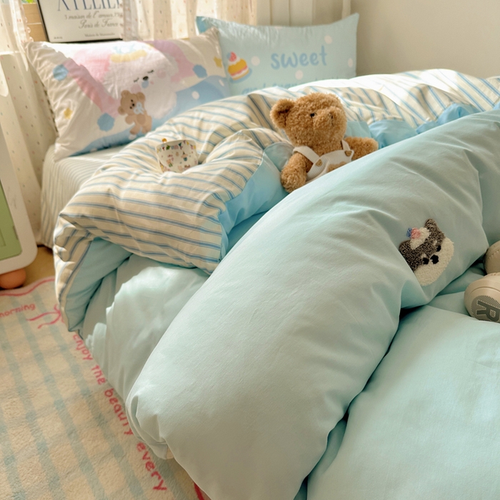 91家纺网 家纺一手货源 找家纺 丽涵家纺 2025新款全棉纯棉13372数码印花毛巾绣四件套 甜品狗狗