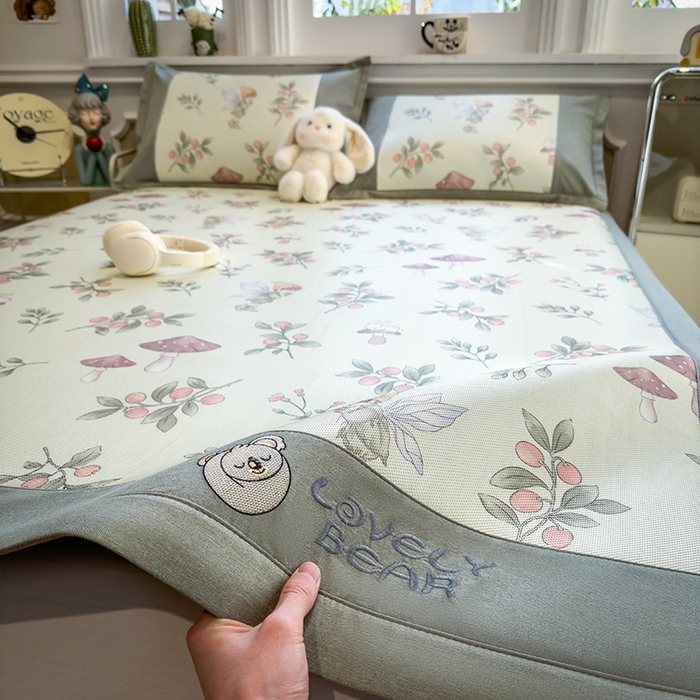 91家纺网 家纺一手货源 找家纺 全季家居 2025新款A类抗菌防螨数码印花冰藤席凉席席子 花仙子 床席