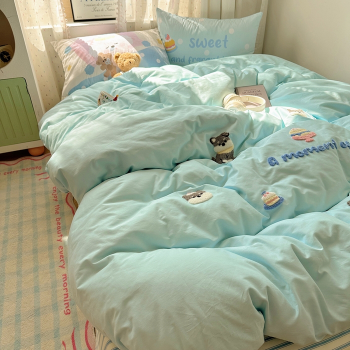 91家纺网 家纺一手货源 找家纺 丽涵家纺 2025新款全棉纯棉13372数码印花毛巾绣四件套 甜品狗狗