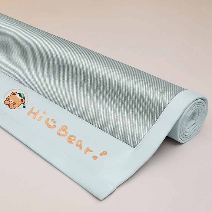 91家纺网 家纺一手货源 找家纺 全季家居 2025新款A类抗菌防螨小熊系列冰藤席凉席席子 平纹熊-水绿 床席