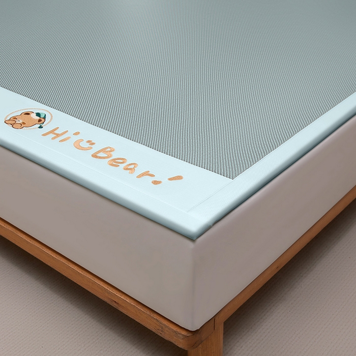 91家纺网 家纺一手货源 找家纺 全季家居 2025新款A类抗菌防螨小熊系列冰藤席凉席席子 平纹熊-水绿 床席