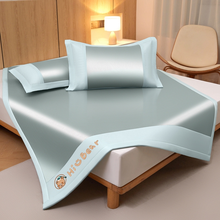 91家纺网 家纺一手货源 找家纺 全季家居 2025新款A类抗菌防螨小熊系列冰藤席凉席席子 平纹熊-水绿 床席