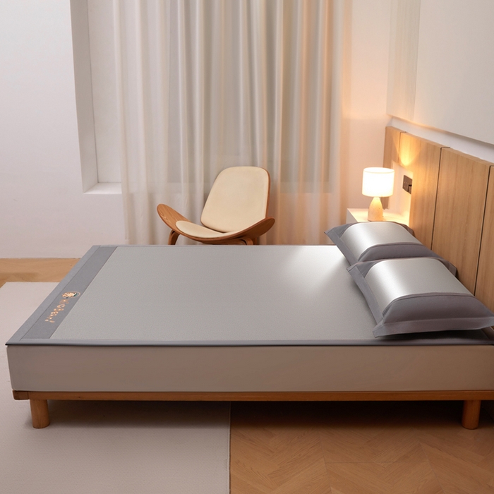 91家纺网 家纺一手货源 找家纺 全季家居 2025新款A类抗菌防螨小熊系列冰藤席凉席席子 平纹熊-银灰 床席