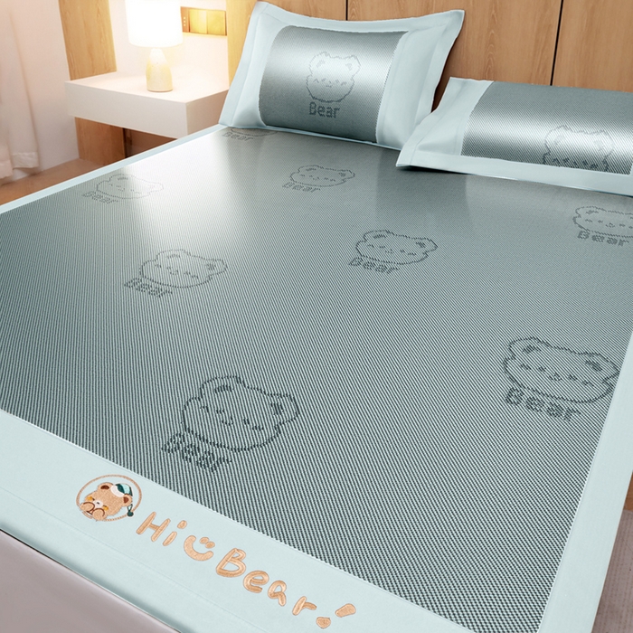 91家纺网 家纺一手货源 找家纺 全季家居 2025新款A类抗菌防螨小熊系列冰藤席凉席席子 提花熊-水绿 床席